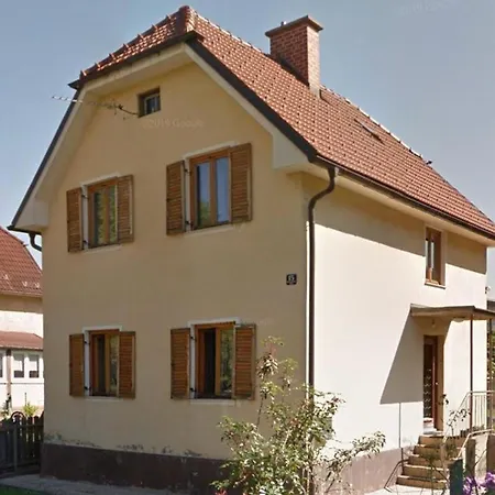 Apartamento La Haus Fuer Monteure, Arbeiter, Pendler, Ganzes Haus Mit Garten, 5 *