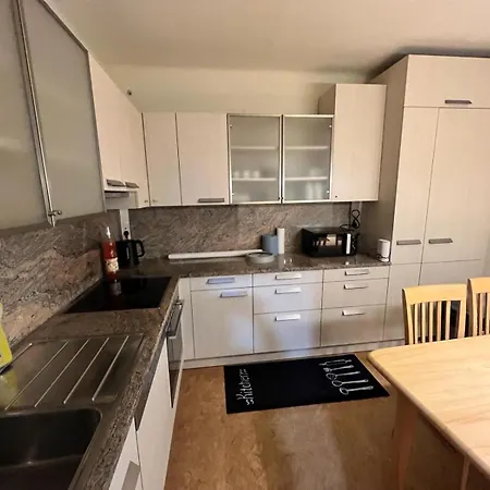 La Haus Fuer Monteure, Arbeiter, Pendler, Ganzes Haus Mit Garten, 5