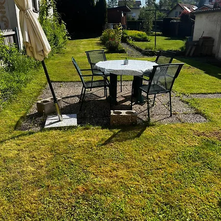 La Haus Fuer Monteure, Arbeiter, Pendler, Ganzes Haus Mit Garten, 5 Apartamento Leoben (Styria)